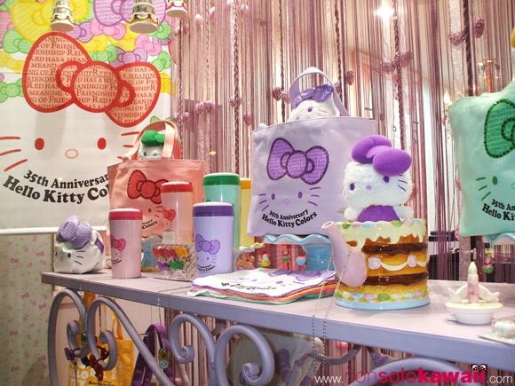 kawaii - cute - 35th Anniversary - Hello Kitty Colors - shop window - sanrio - vetrina - navigli