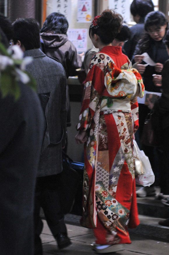 New Year's Kimono, una ragazza con kimono / a girl wearing kimono