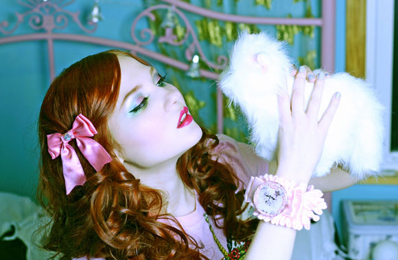 Doe Deere is wearing Lime Crime makeup & Locketship cuff, Photography: Grenouille
