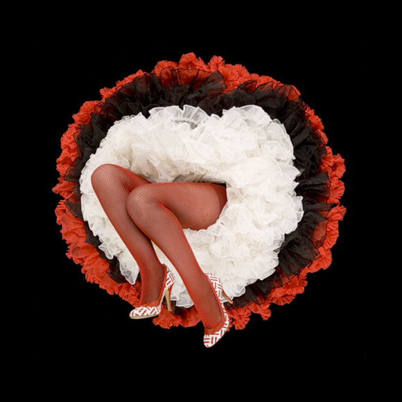 Daryl Banks - Red Stockings Crinoline Flower, gonne a forma di fiore