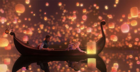 Tangled / Rapunzel - Rapunzel, Flynn Rider (Eugene Fitzherbert), on the boat in the night with the lantern, di notte sulla barca con le lanterne