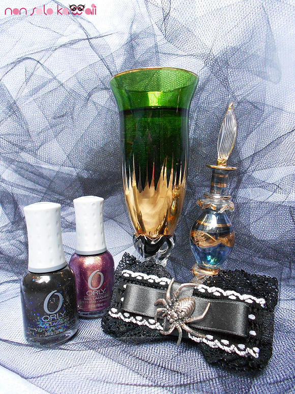 non solo Kawaii - Please Take a Drink, Nails Orly Holiday Soireé Androgynie and Ingenue, bottle and glasses for a spell - bottiglia e bicchiere per un incantesimo