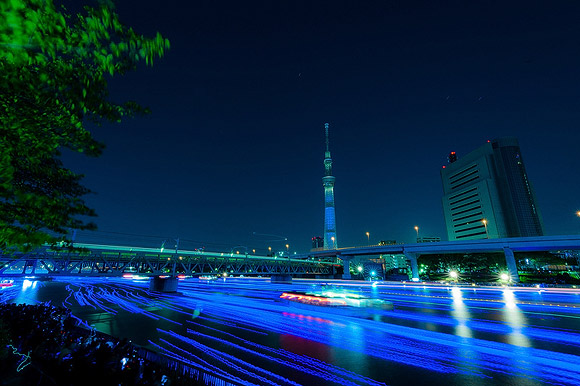 Panasonic, Lights in Sumida River in Tokyo, Luci nel fiume Sumida a Tokyo