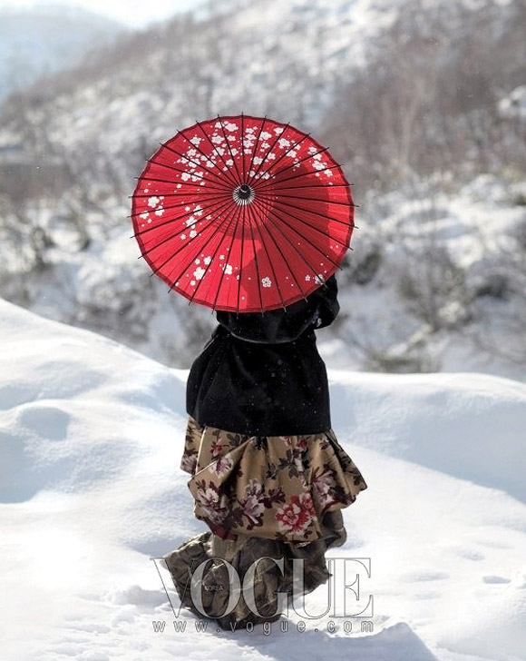 Jo Jung-han for Snowflakes, Vogue Korea